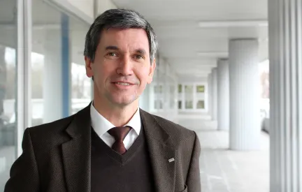 Professor Joachim Ahrens